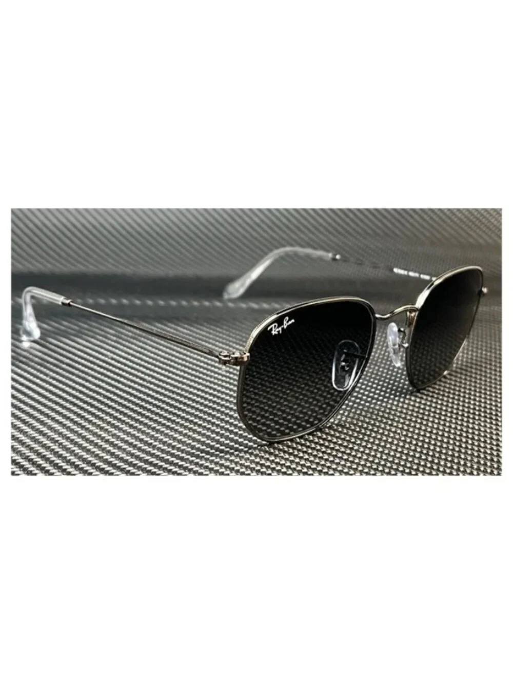 Ray-Ban new tags